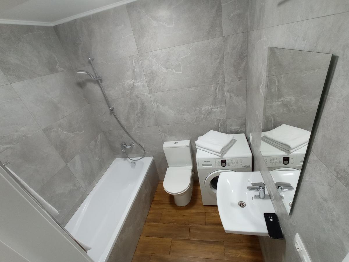 N.A.N. Apartments City Centre Kiev Exterior foto